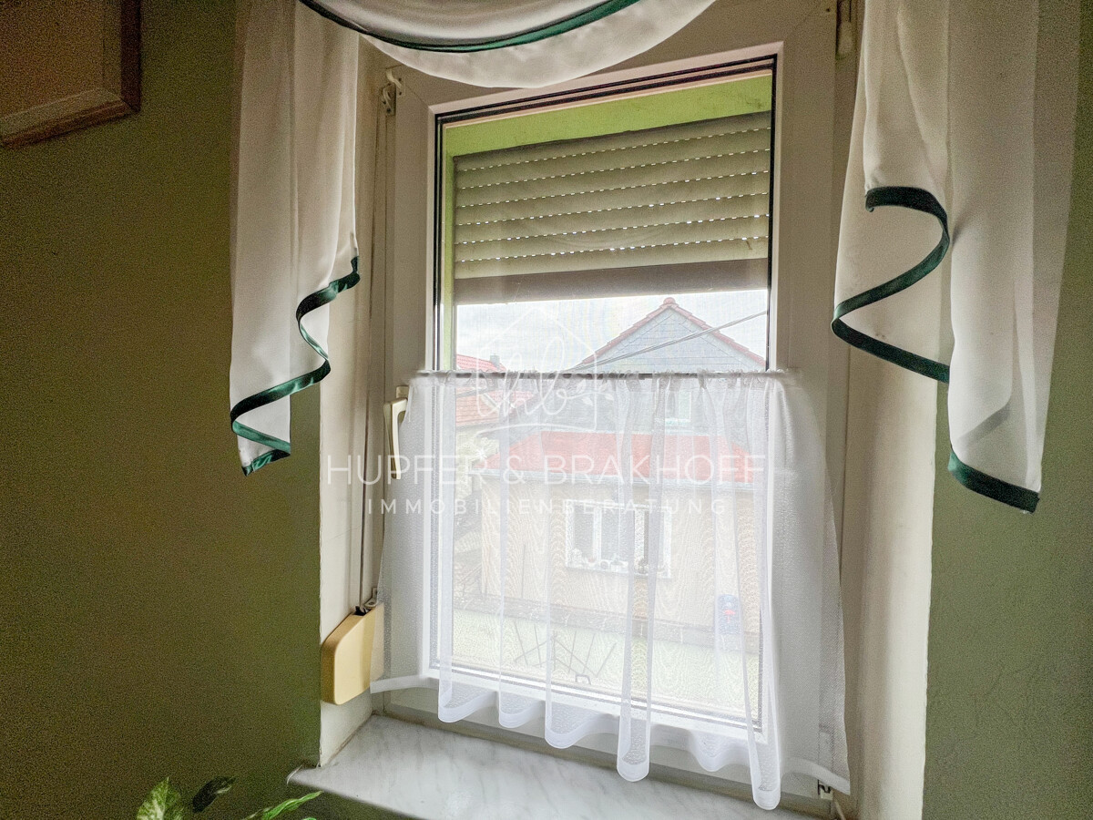 Fenster mit Außenrollläden